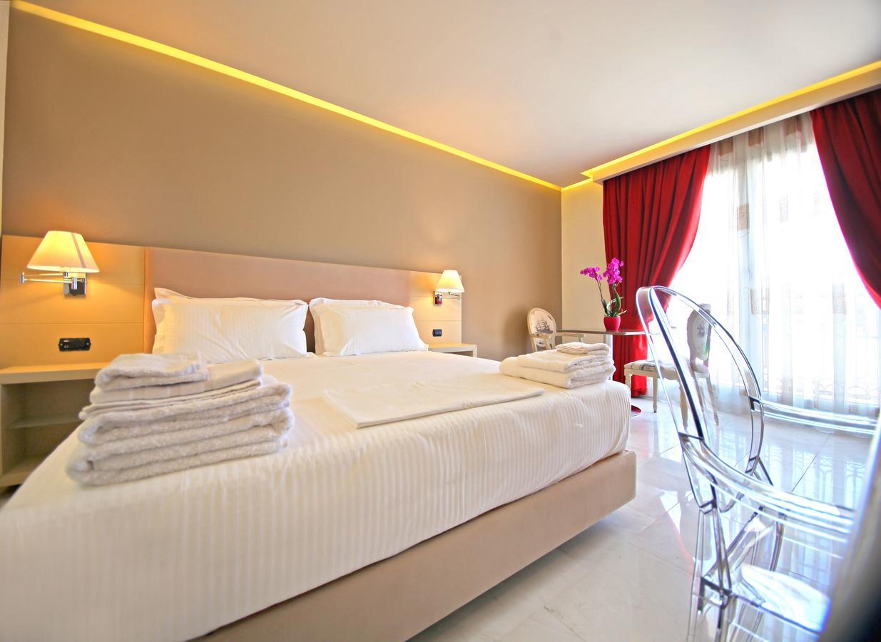 Hotel Palace Vlorë 외부 사진