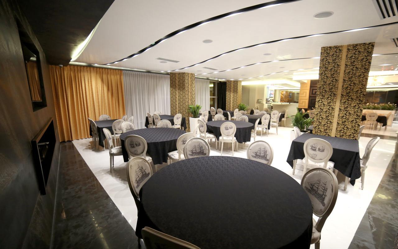 Hotel Palace Vlorë 외부 사진